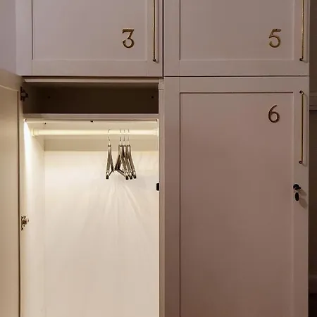 The Host Хостел