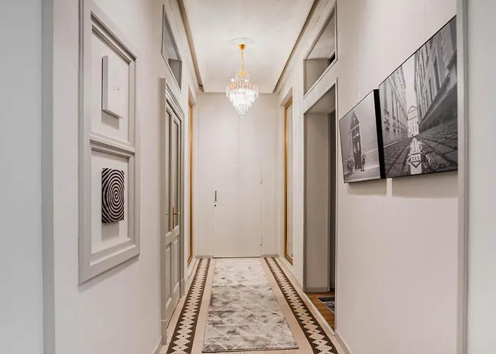 Auberge de jeunesse The Host *